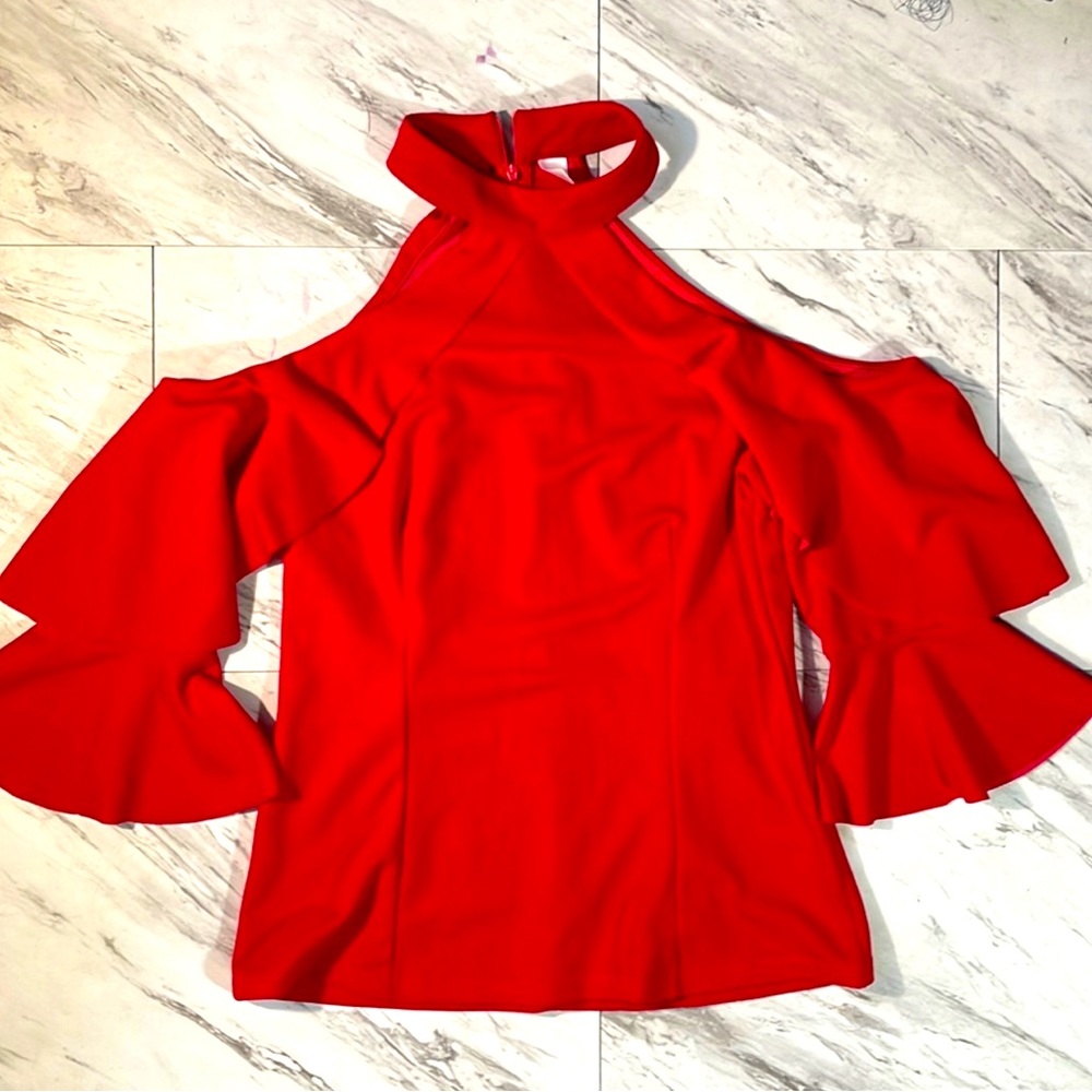 Holiday women L shoulderless sleeveless red top